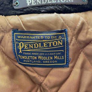 Vintage Pendleton Men’s Cold-Weather Wool Coat with Faux Fur Collar
